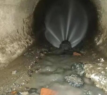 黄江镇市政管道清淤