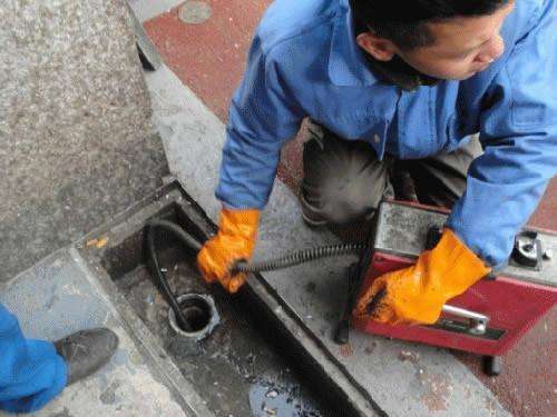 黄江镇疏通下水道